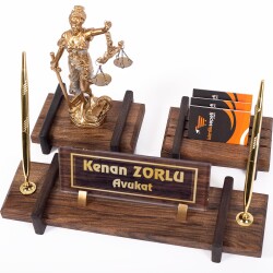 Avukata Hediye Ahşap Masa İsimliği Themis Heykel Ofis İsimlik Seti - 3